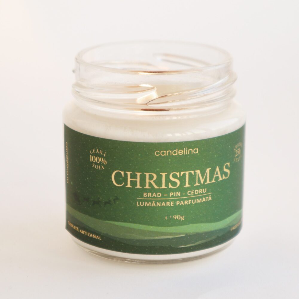 Lumânare parfumată CHRISTMAS - Brad, Pin, Cedru, 90g, fundal alb