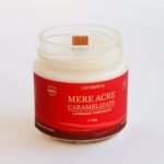 Lumânare parfumată MERE ACRE CARAMELIZATE, 90g, fundal alb Lumânare parfumată MERE ACRE CARAMELIZATE, 90g, fundal alb