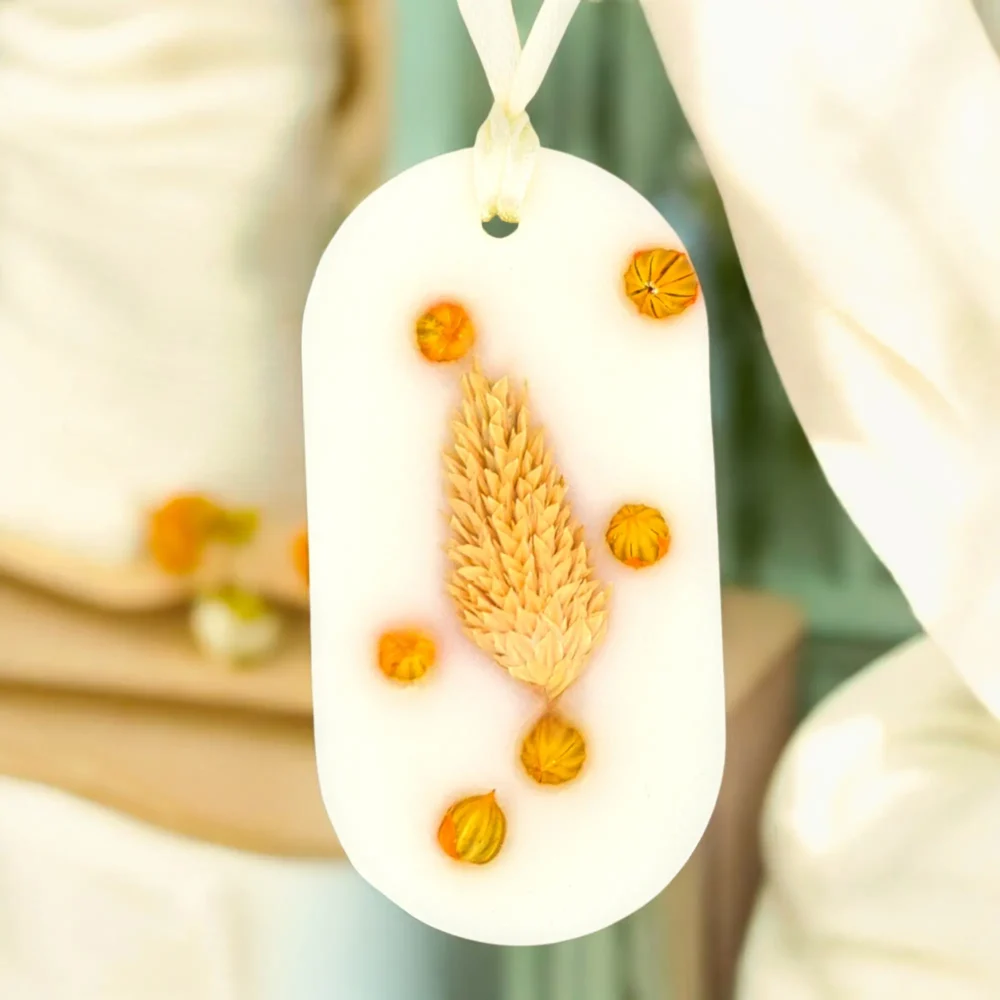 Odorizant Dulap Haine, Candelina, EDEN - Lacramioara, Mosc Alb, Bergamota, Oval, handmade, tableta parfumata, ceara naturala de soia, atarnata2