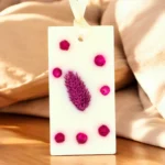 Odorizant Dulap Haine, Candelina, SEDUCTION - Iasomie Alba, Lemn de Casmir, Chihlimbar, Dreptunghi, tableta parfumata, dormitor2