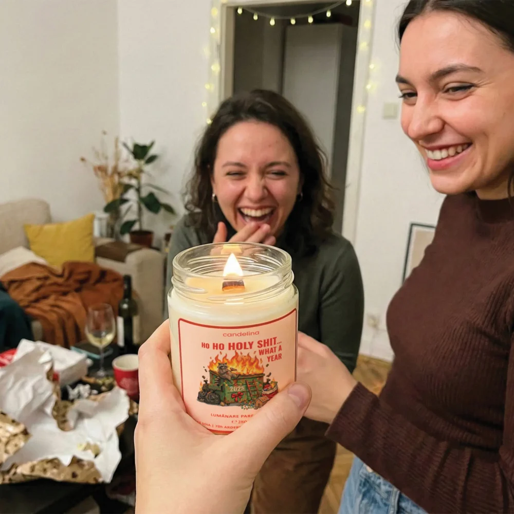 Lumânare Parfumată Personalizată HO HO HOLY SHIT WHAT A YEAR cadouri amuzante femei, barbati, prieteni 2
