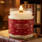 Lumânare parfumată LOST IN PARIS - Iasomie, Lemn de Trandafir, Chihlimbar, 180g, pe carte